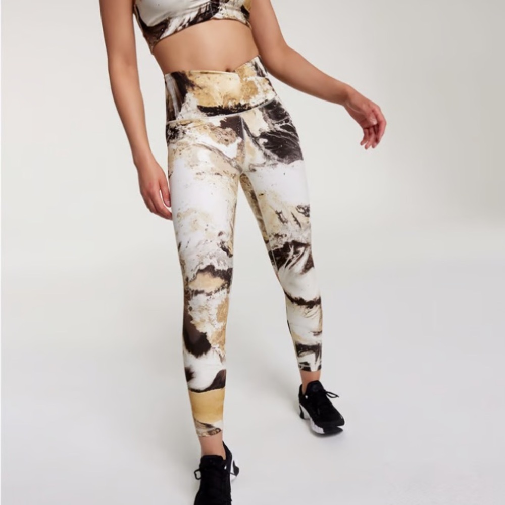 😍 Calia Essential high rise 7/8 leggings